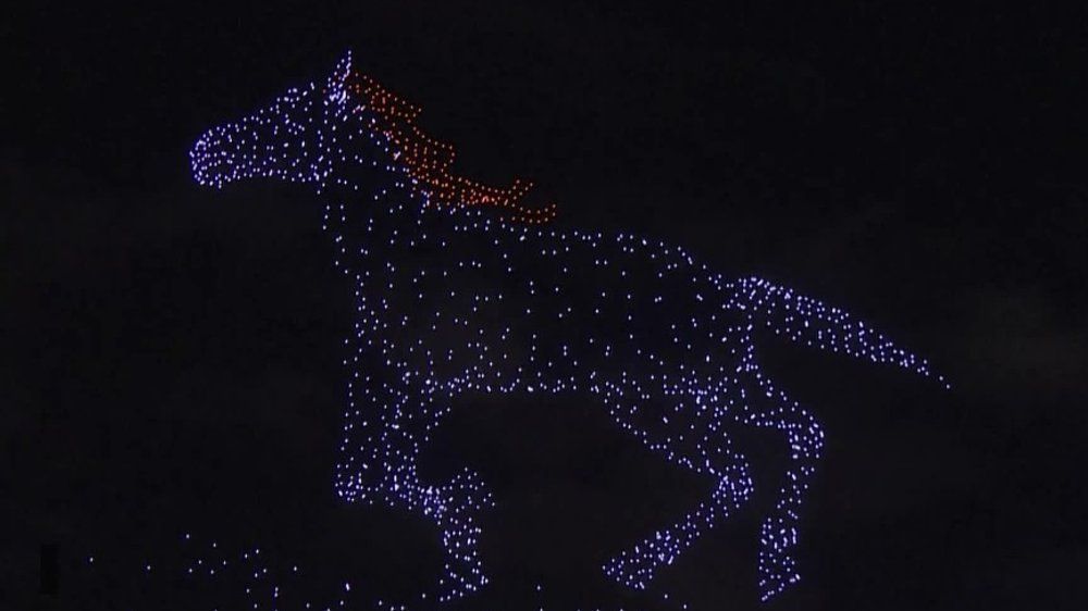 Spektakuläre Lichtershow über Hongkong verzaubert Tausende Zuschauer