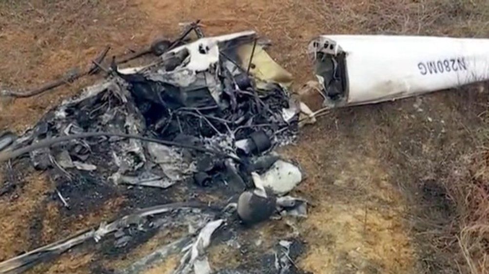 Video: Zwei Helikopter krachen ineinander: Ein Toter und ein Verletzter