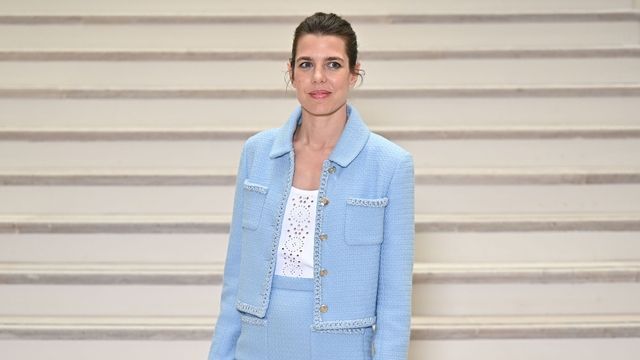 Video: Mit ihrer Schuhwahl sorgt Charlotte Casiraghi für eine Überraschung