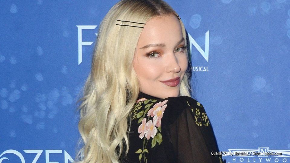 Dove Cameron säubert Strand in Los Angeles