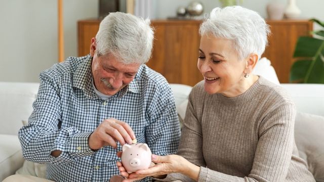 Video: Beamtenpension 3.416 Euro, doch die Rente ist nur halb so hoch