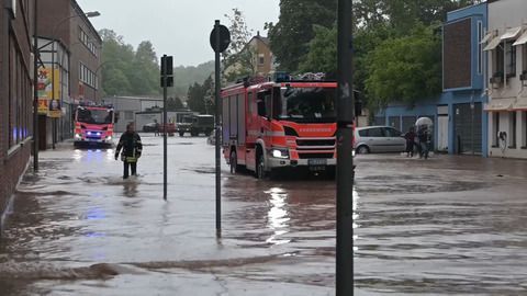Extreme Hochwassergefahr im Saarland - Gebäude evakuiert