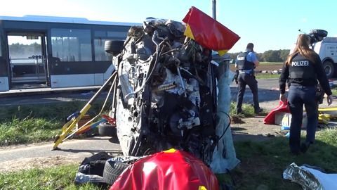 Hessen: Autofahrer stirbt bei Unfall mit Bus