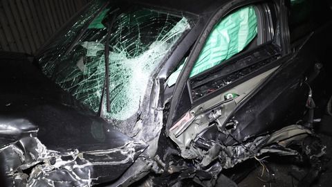 Zwei schwere Kollisionen im Vogtlangkreis - mehrere Schwerverletzte