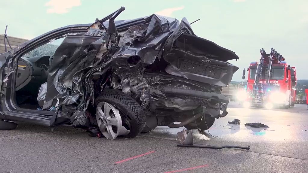 Tödlicher Unfall auf A3: Vollsperrung und lange Staus