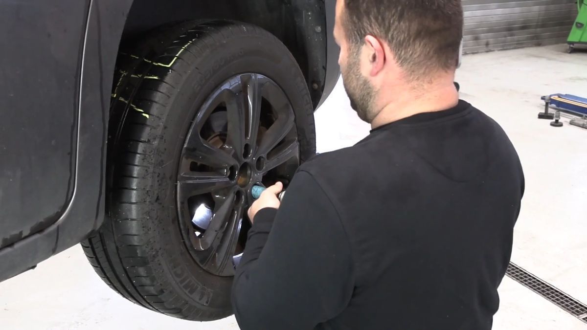 Achtung Autofahrer: Ab jetzt kann es ohne Winterreifen teuer werden