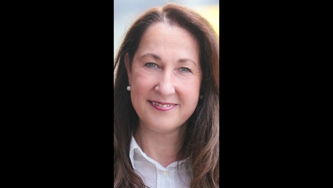 Amtsbeginn nach Messerangriff: Iris Stalzer startet als Bürgermeisterin in Herdecke