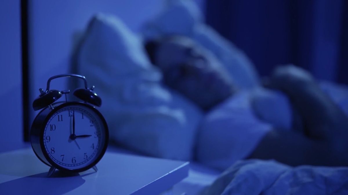 Video: Eine Stunde weniger Schlaf: Am Sonntag werden die Uhren vorgestellt