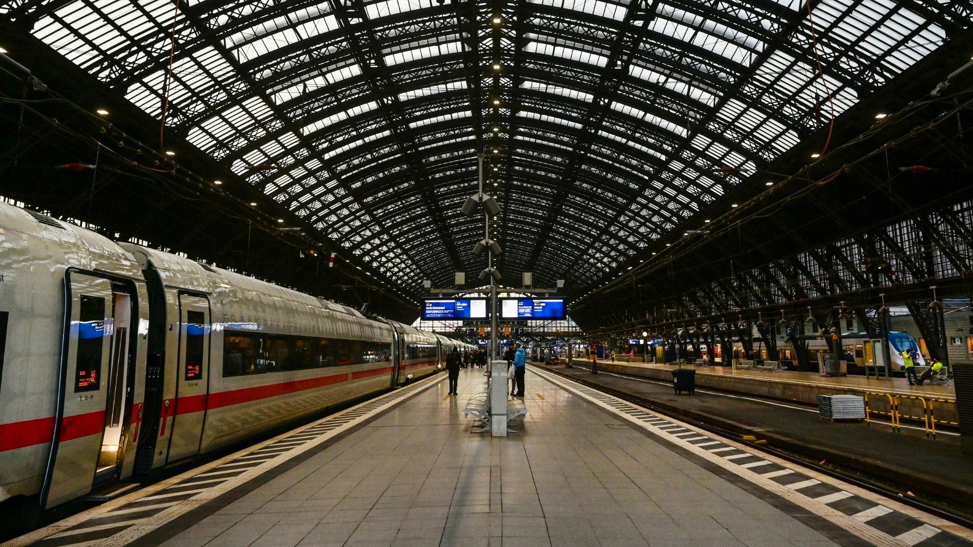 Bahnstreik endet vorzeitig am Montagmorgen