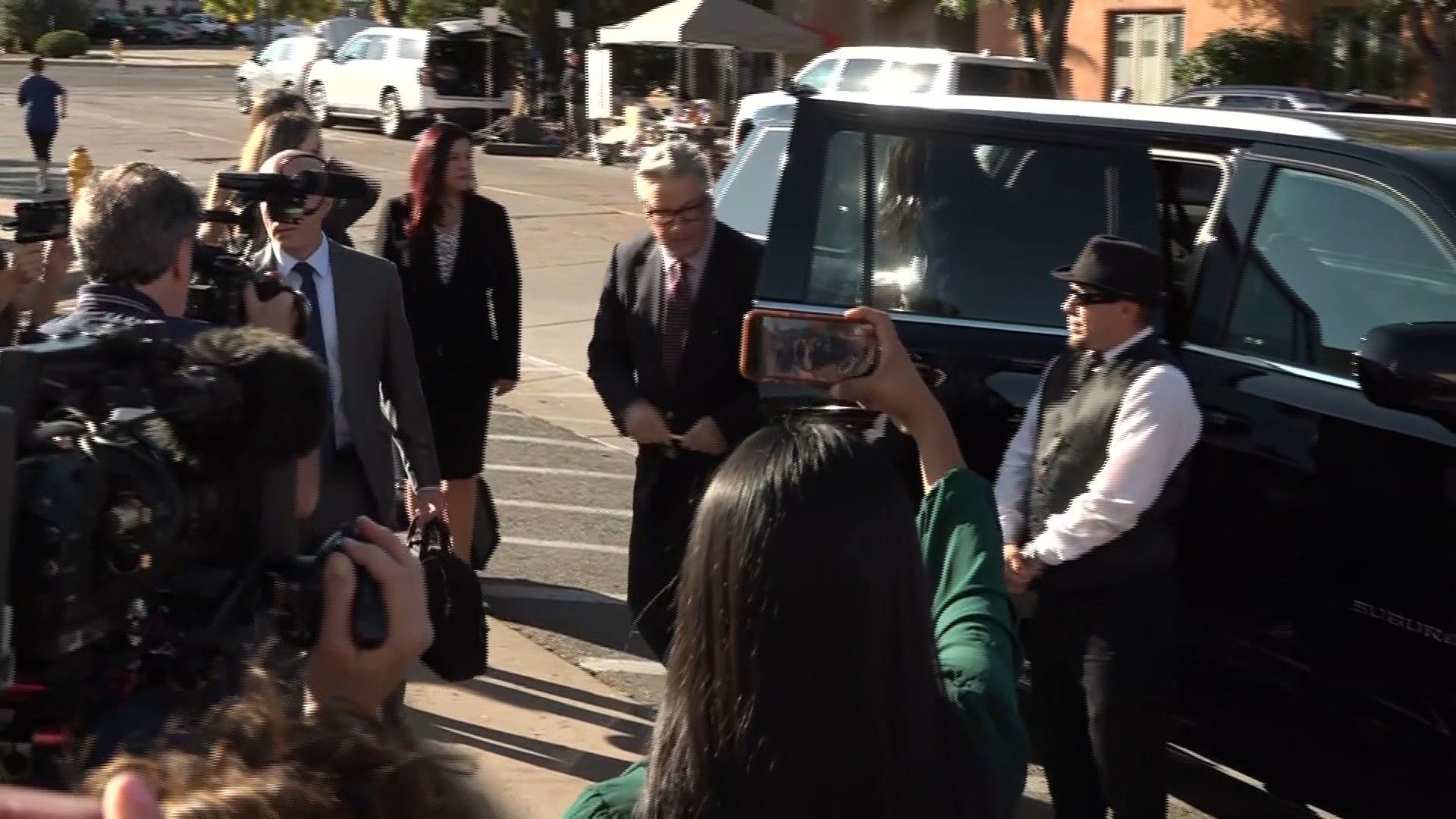 Alec Badlwin arrives at court ahead of opening statements