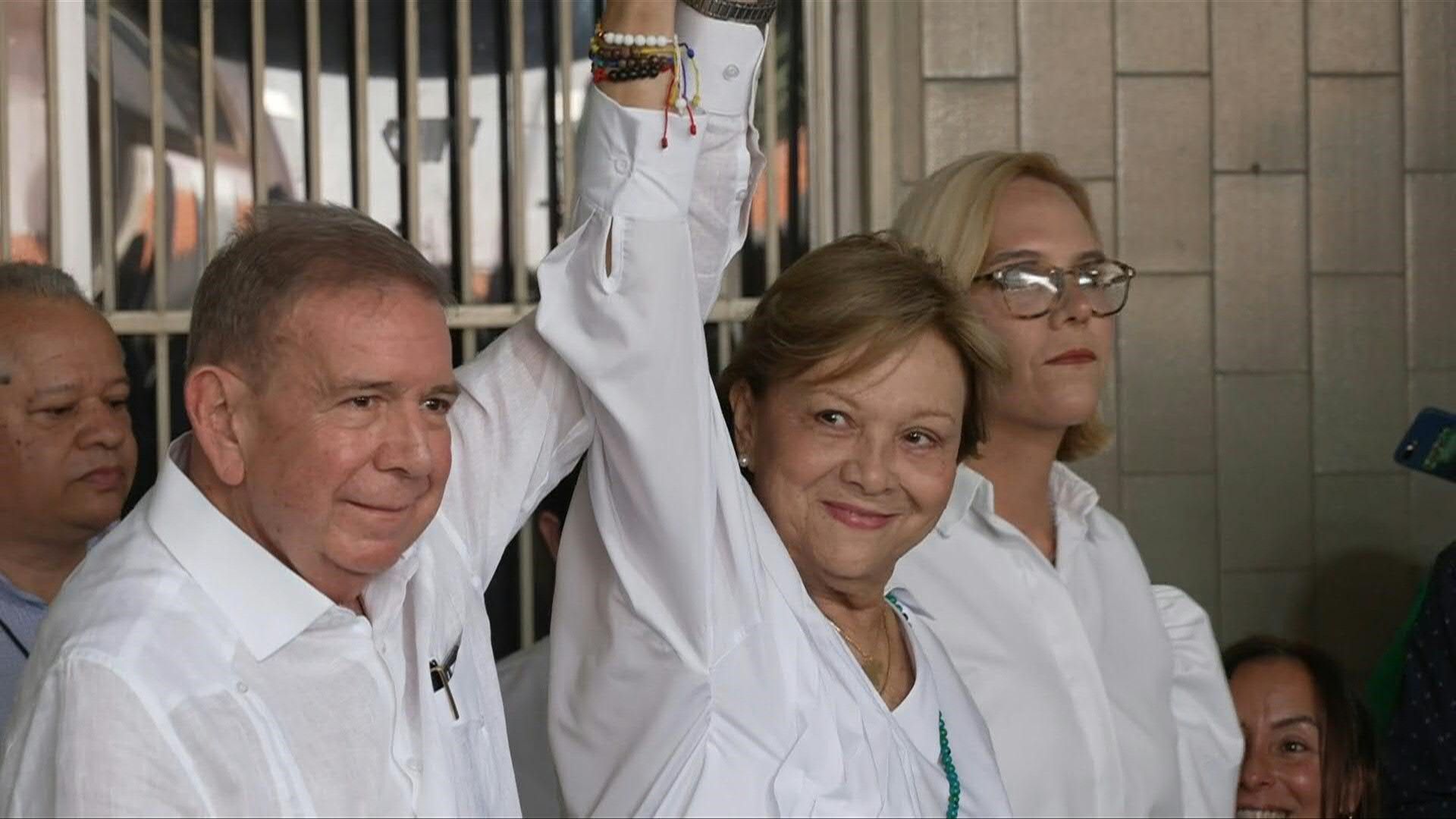 Venezuelan opposition candidate Edmundo Gonzalez at Caracas polling station