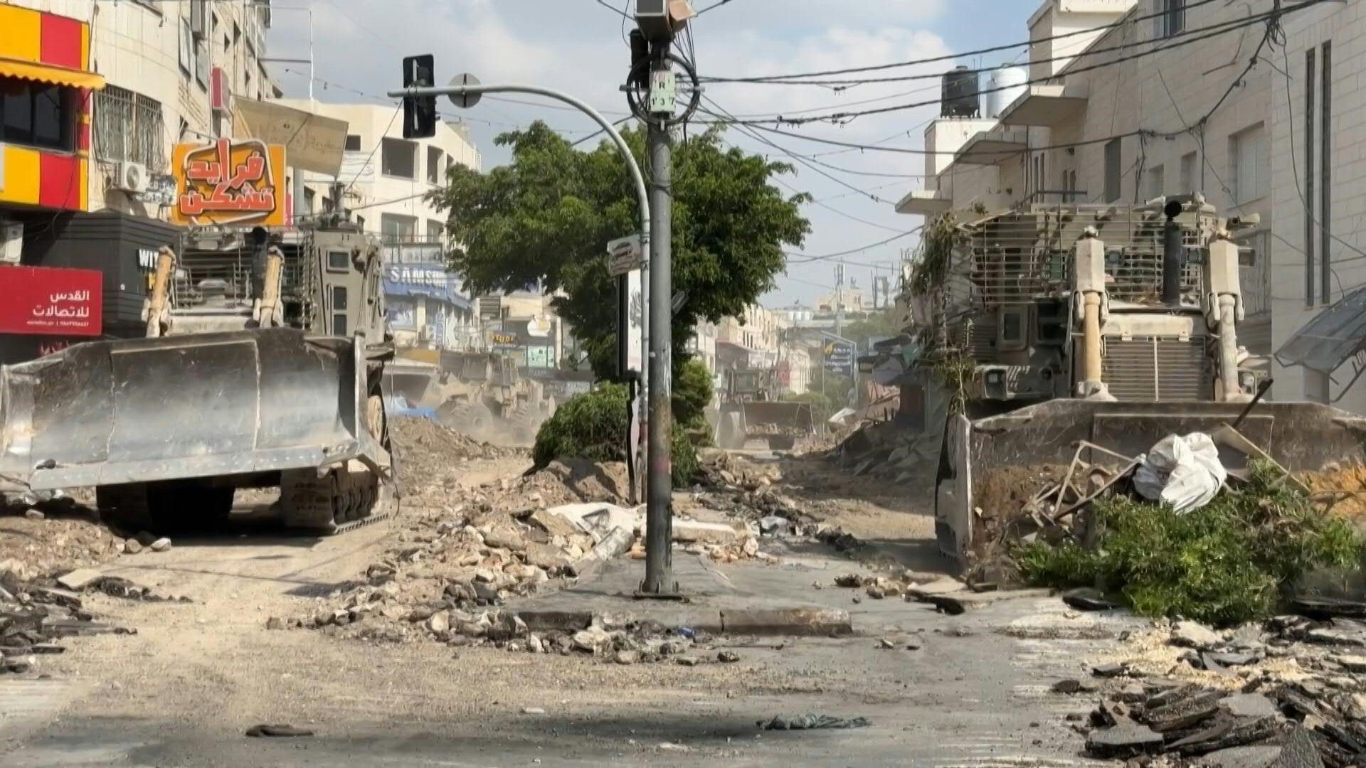 Israeli army bulldozers destroy Jenin streets amid ongoing West Bank raids