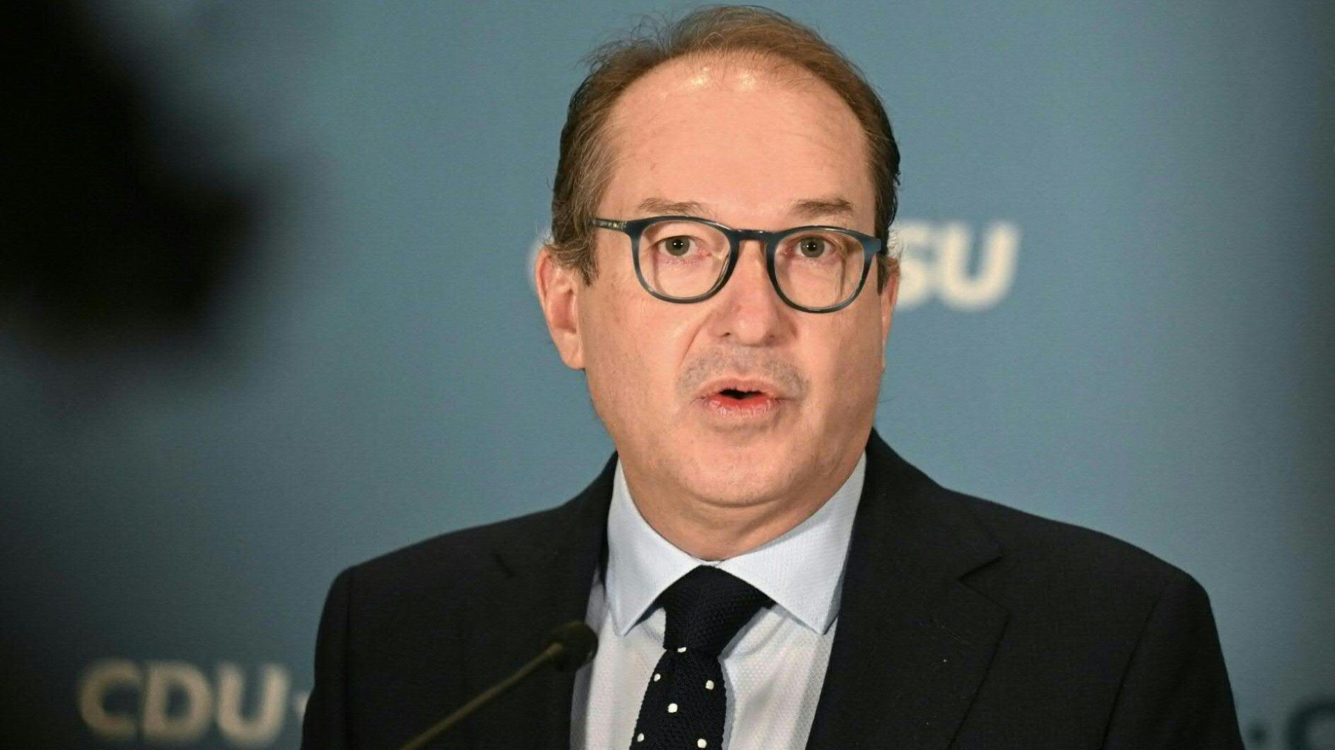 Dobrindt: "Demokratische Wahlen sind nichts Unchristliches"