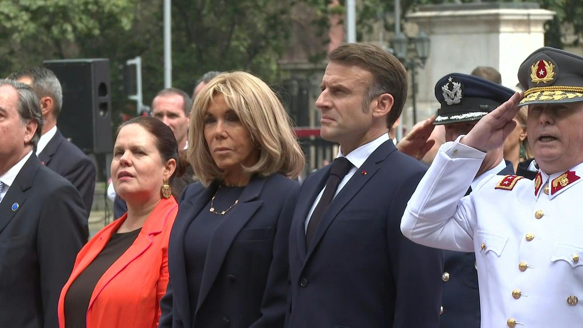Macron attends tribute ceremony at Bernardo O'Higgins monument in Chile