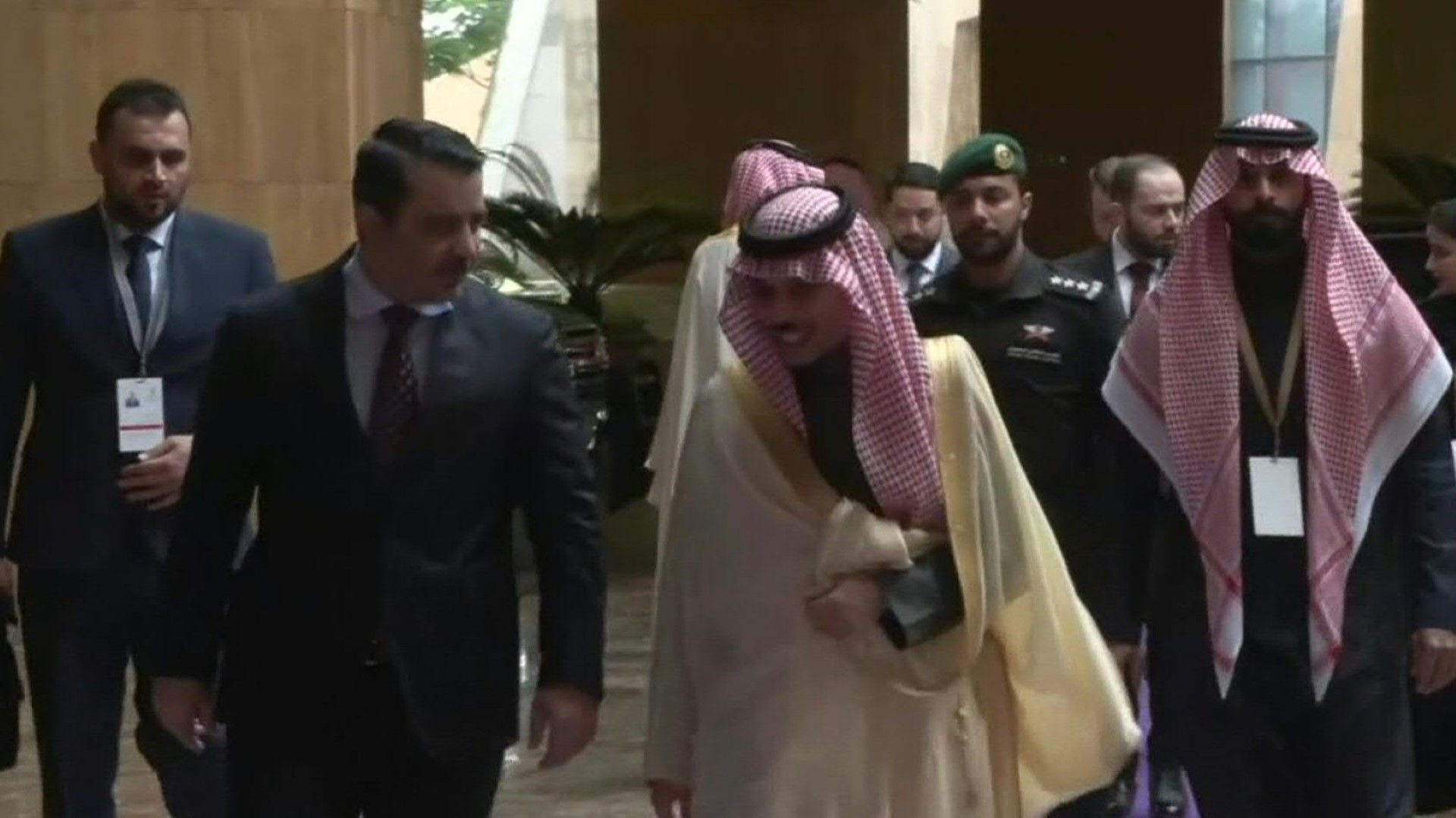 Arab top diplomats arrive to attend Riyadh meeting on Syria