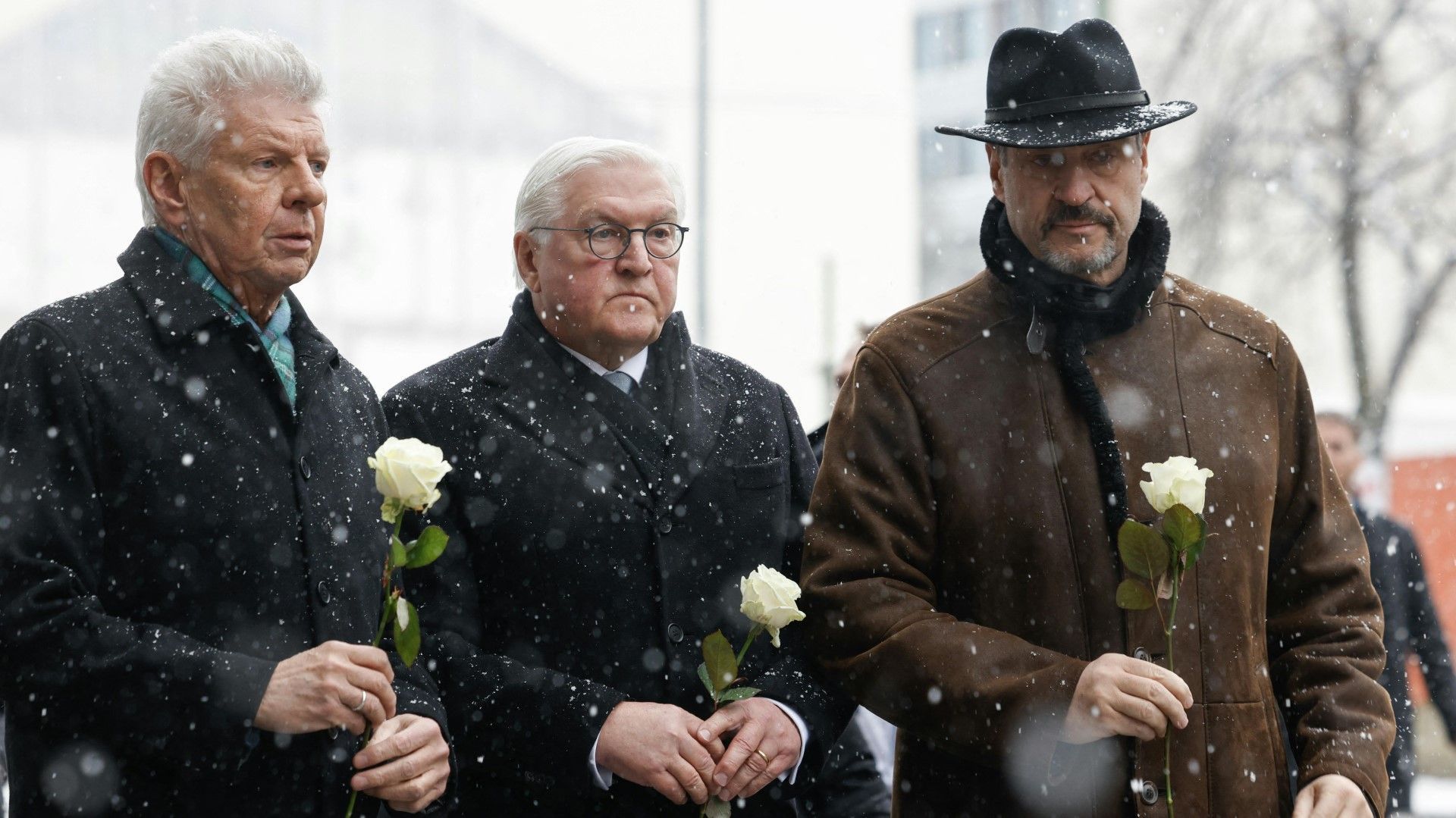 Nach mutmaßlichem Autoanschlag: Steinmeier gedenkt in München der Opfer