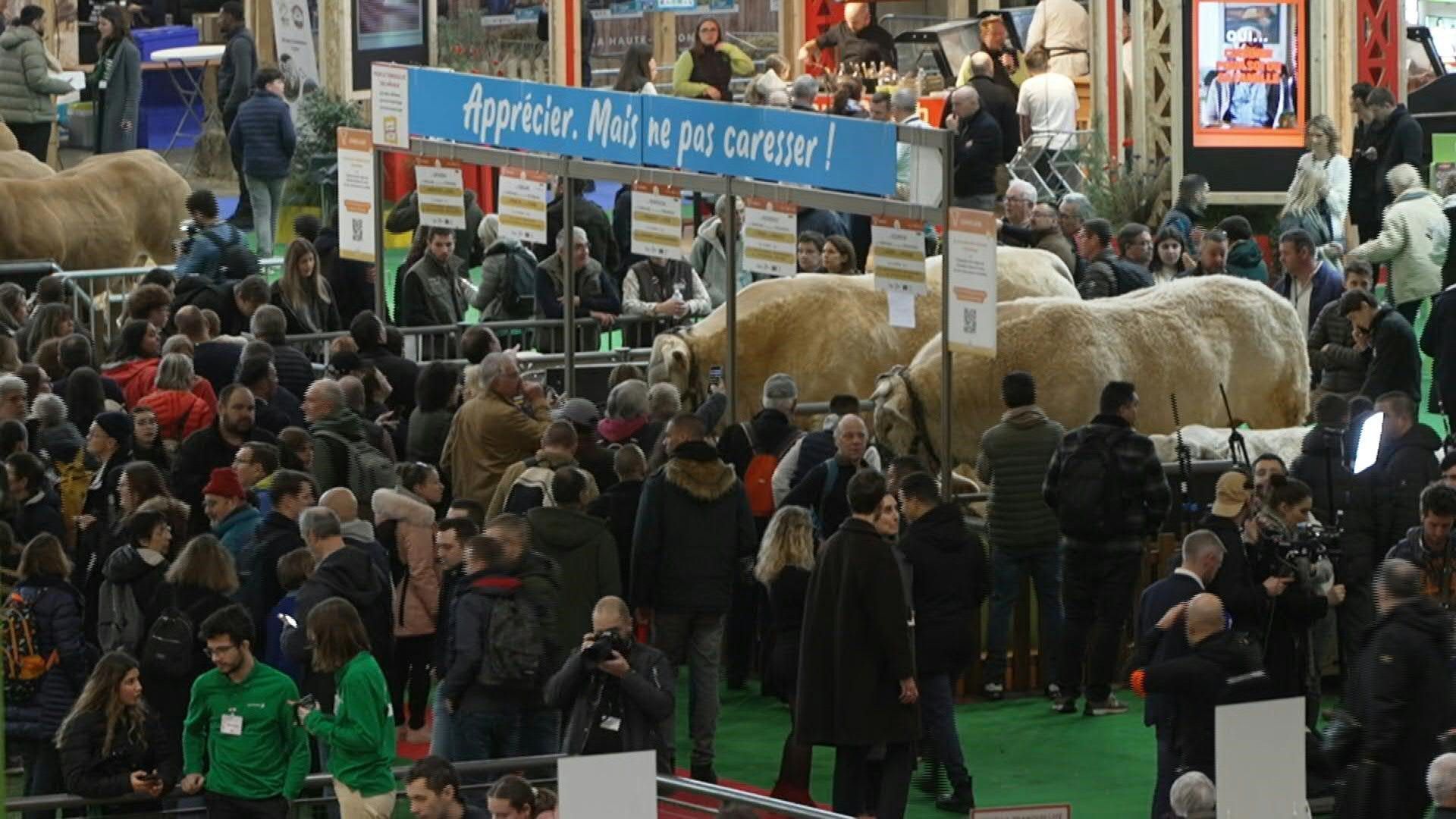 The 2025 Paris International Agricultural Show opens to the public