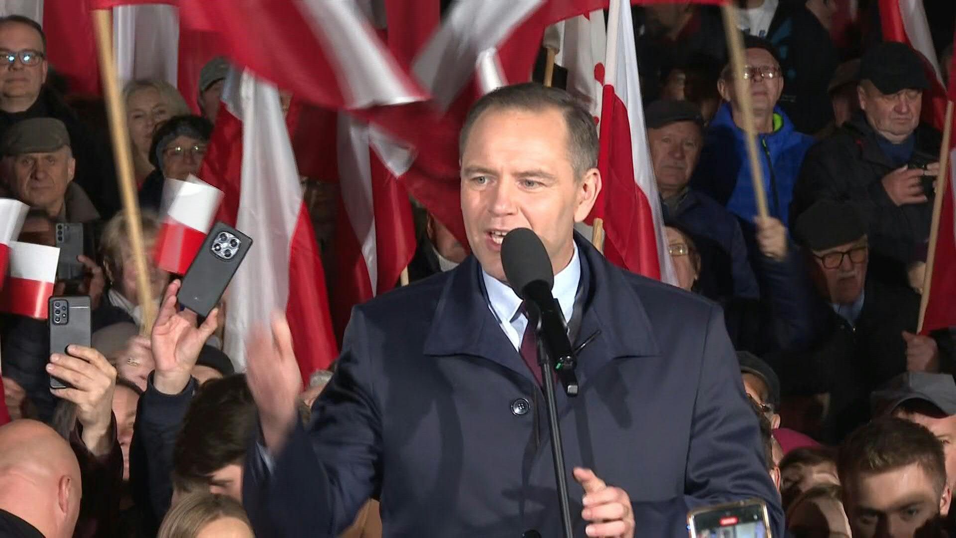 Video: Nationalist historian Karol Nawrocki holds last rally ahead of Poland's presidential elections