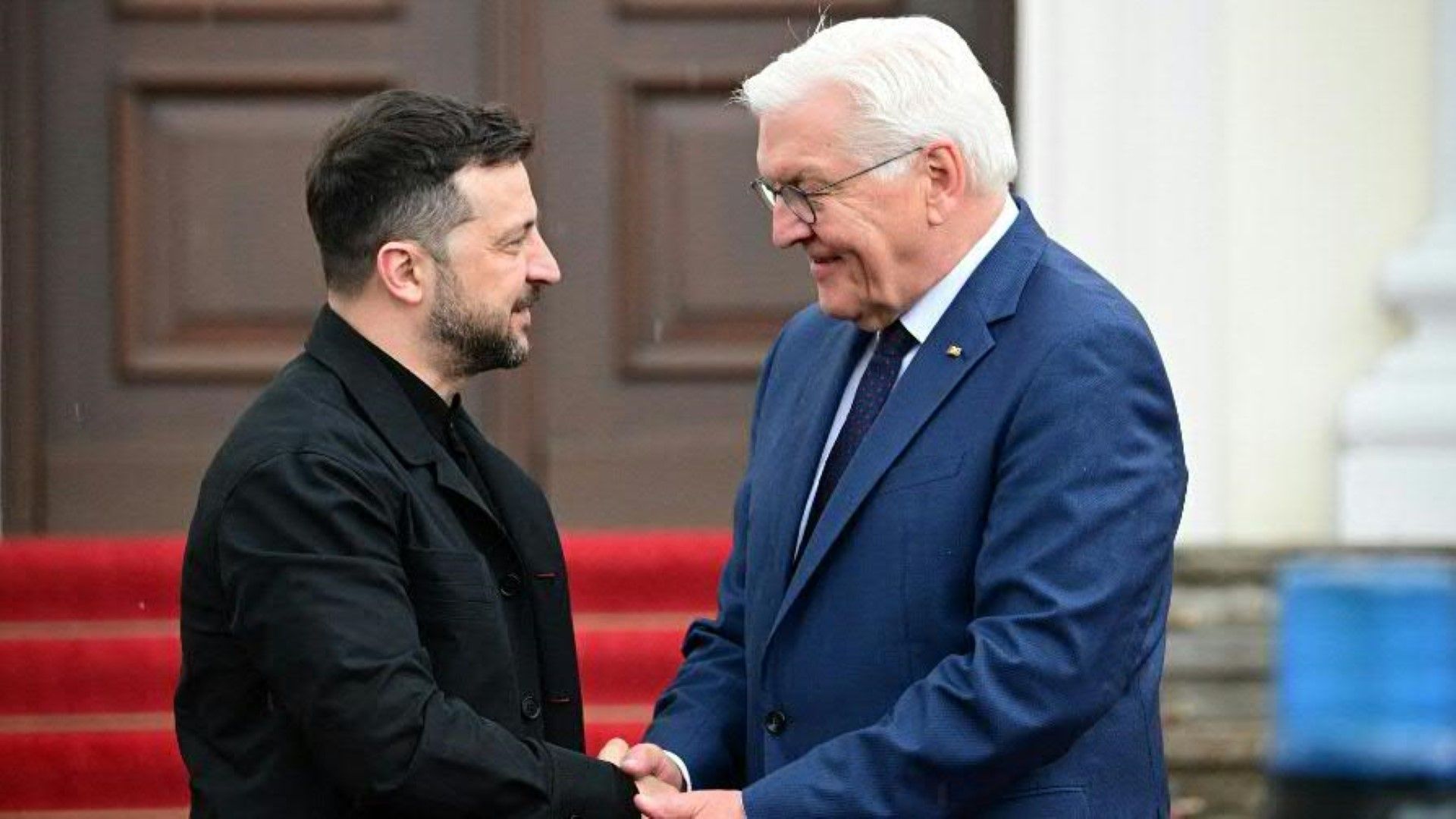 Steinmeier empfängt Selenskyj im Schloss Bellevue