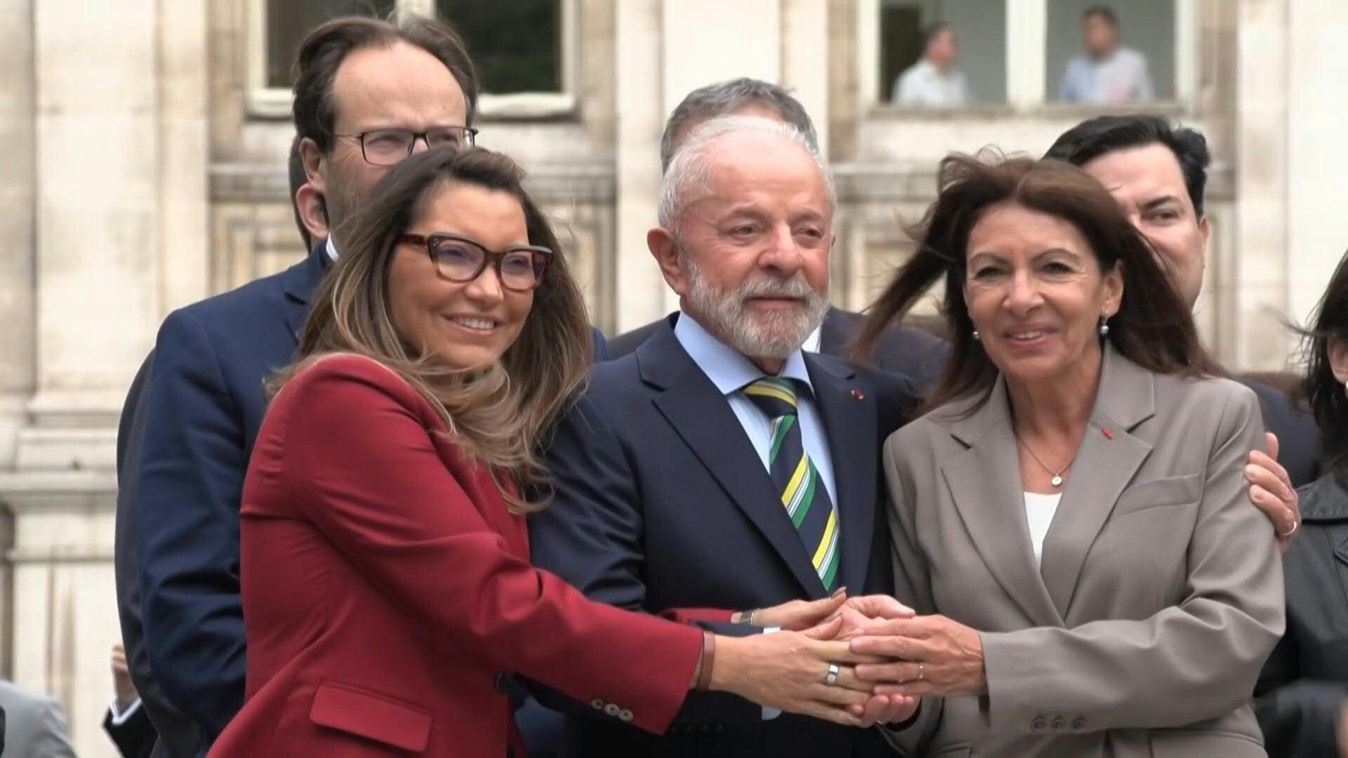 Anne Hidalgo welcomes Brazilian President Lula to Paris City Hall