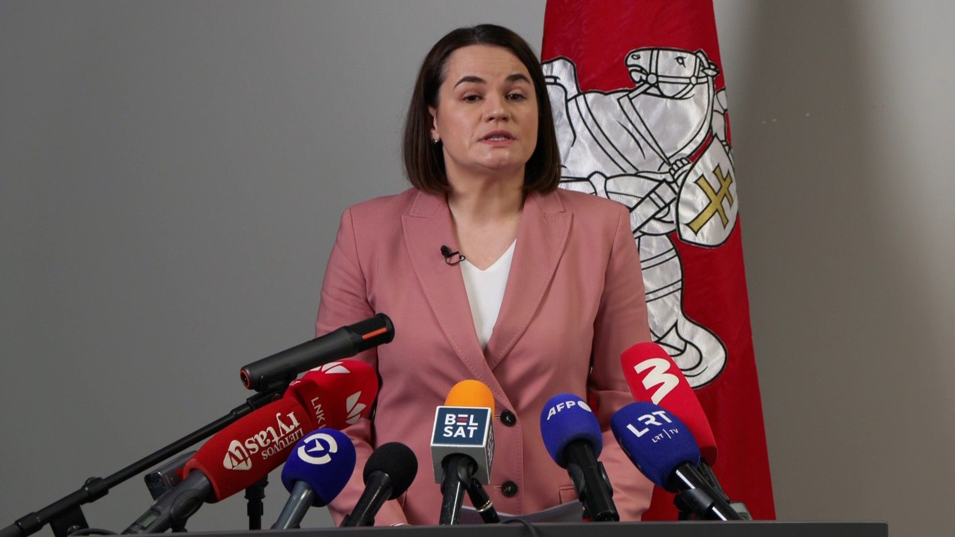 'Emotional' wife of freed Belarus opposition figure thanks Trump