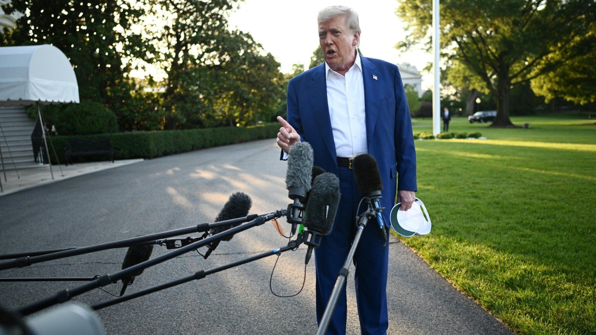 Trump: “Israel und Iran wissen verf** noch mal nicht, was sie tun”