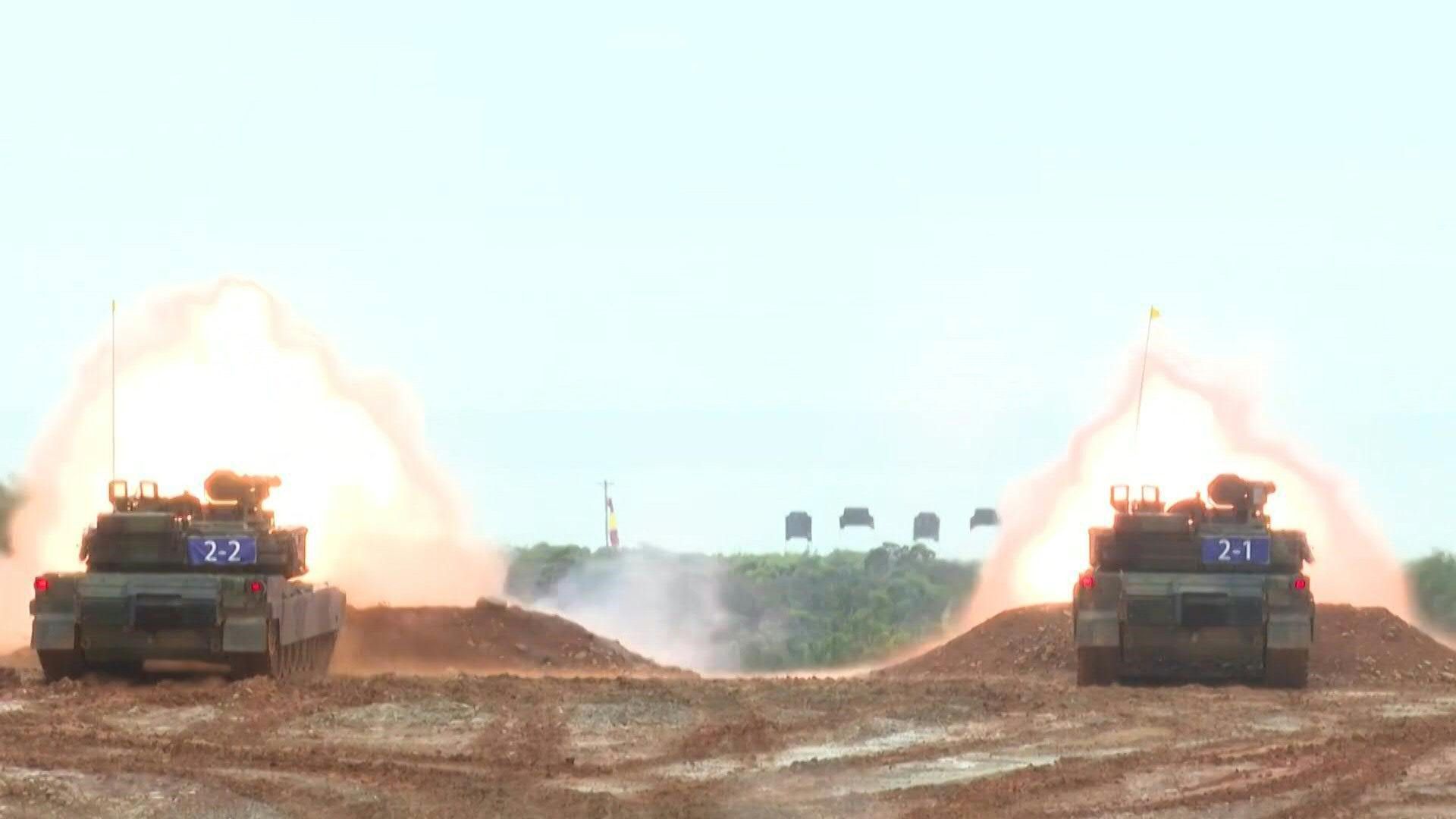 Video: Taiwanese army holds live-fire drills in face of China threat