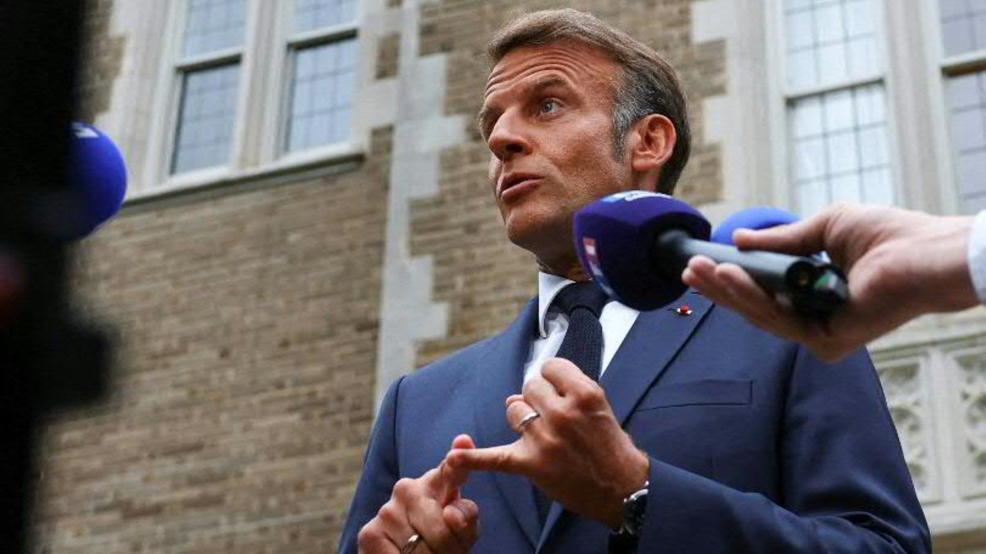 Macron schließt Beschränkungen für die ukrainische Armee aus