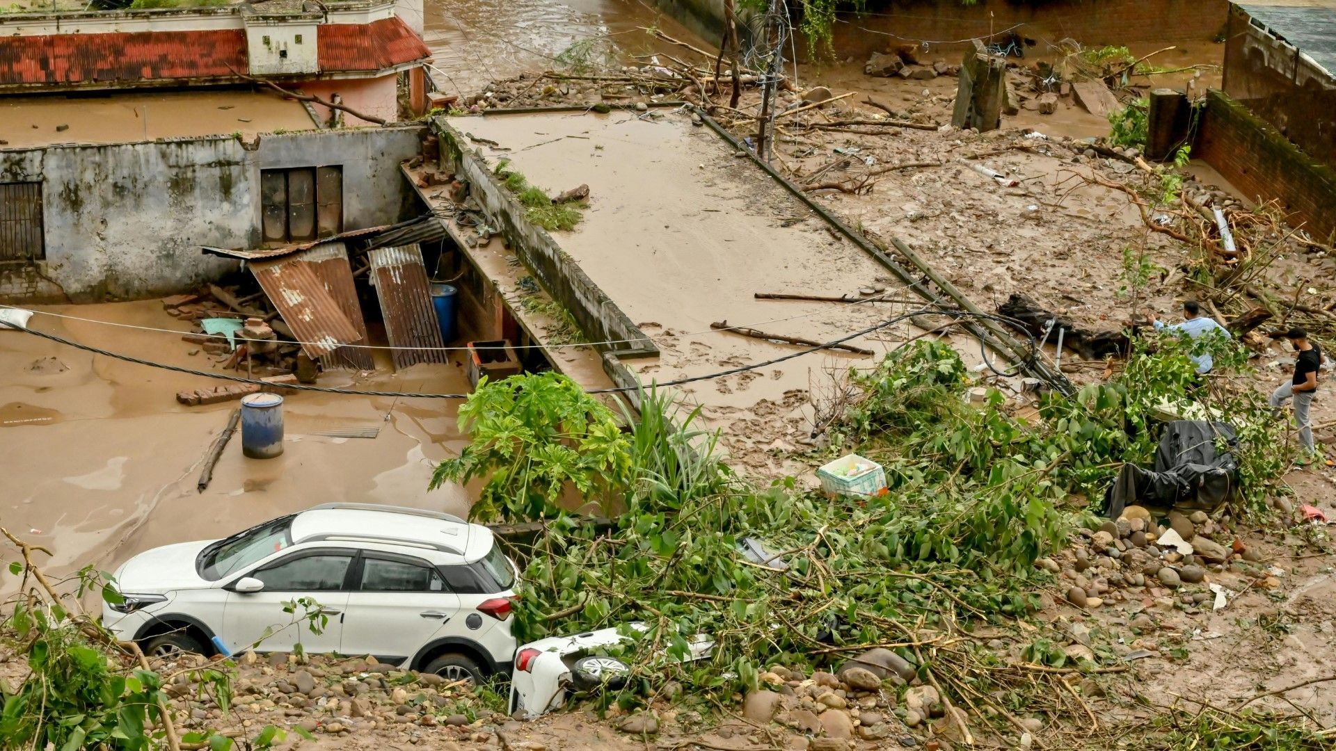 Nach den Sturzfluten in Indien: Aufräumen in Jammu