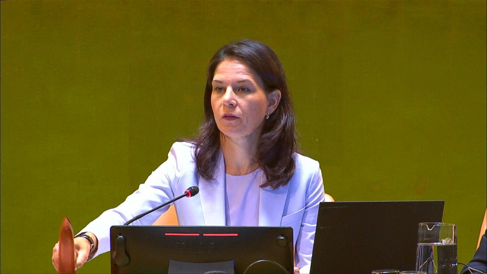 UN General Assembly votes for Hamas-free Palestinian state