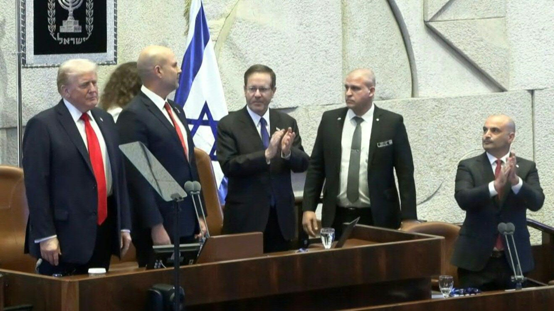Trump receives standing ovation at Israeli parliament