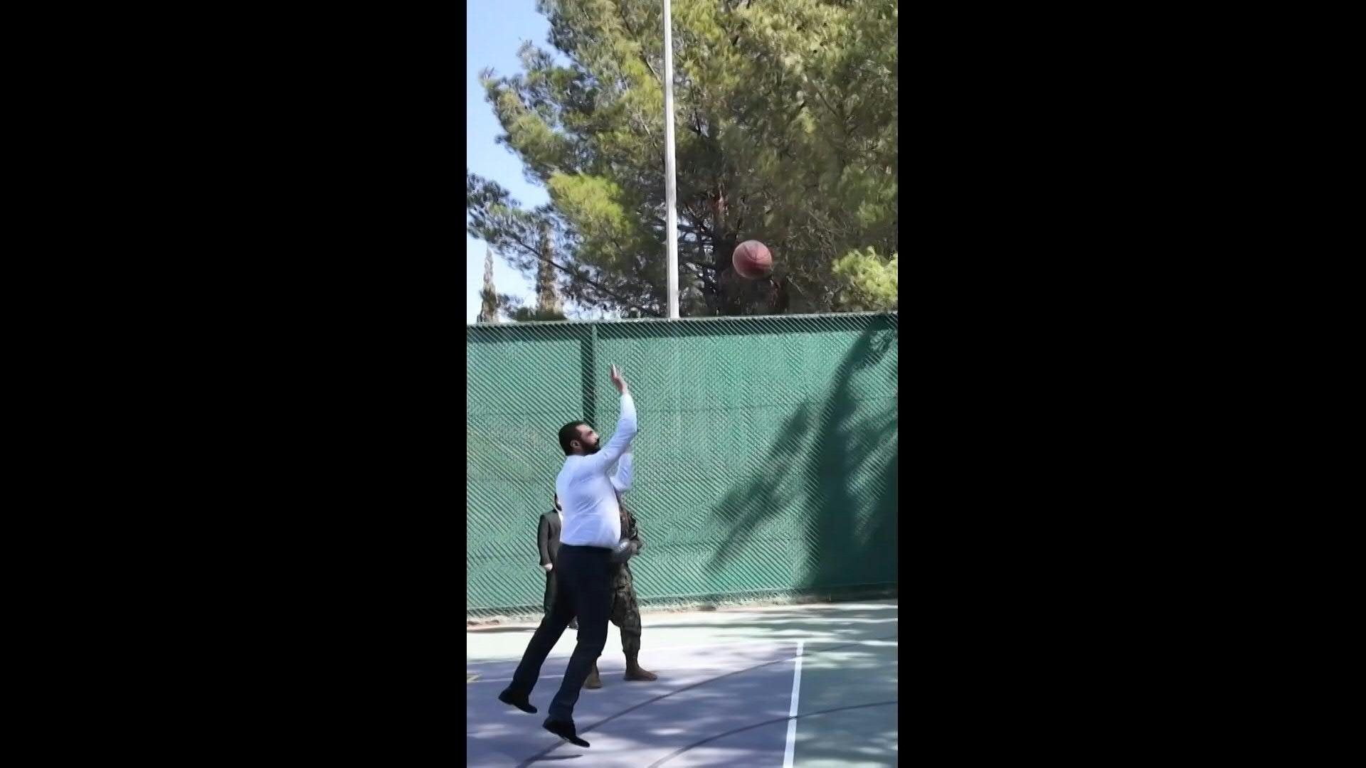 Basketball-Diplomatie: Syrischer Präsident spielt mit US-Militärvertretern