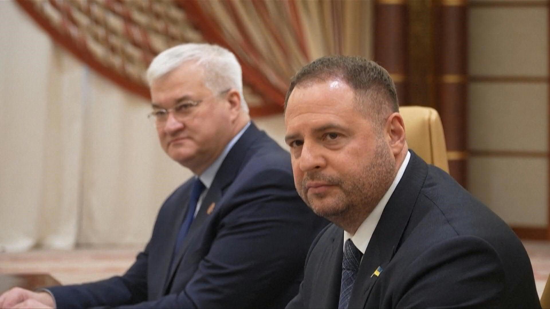 Video: Korruptionsvorwürfe: Ukrainischer Präsidialamtschef Andrij Jermak zurückgetreten