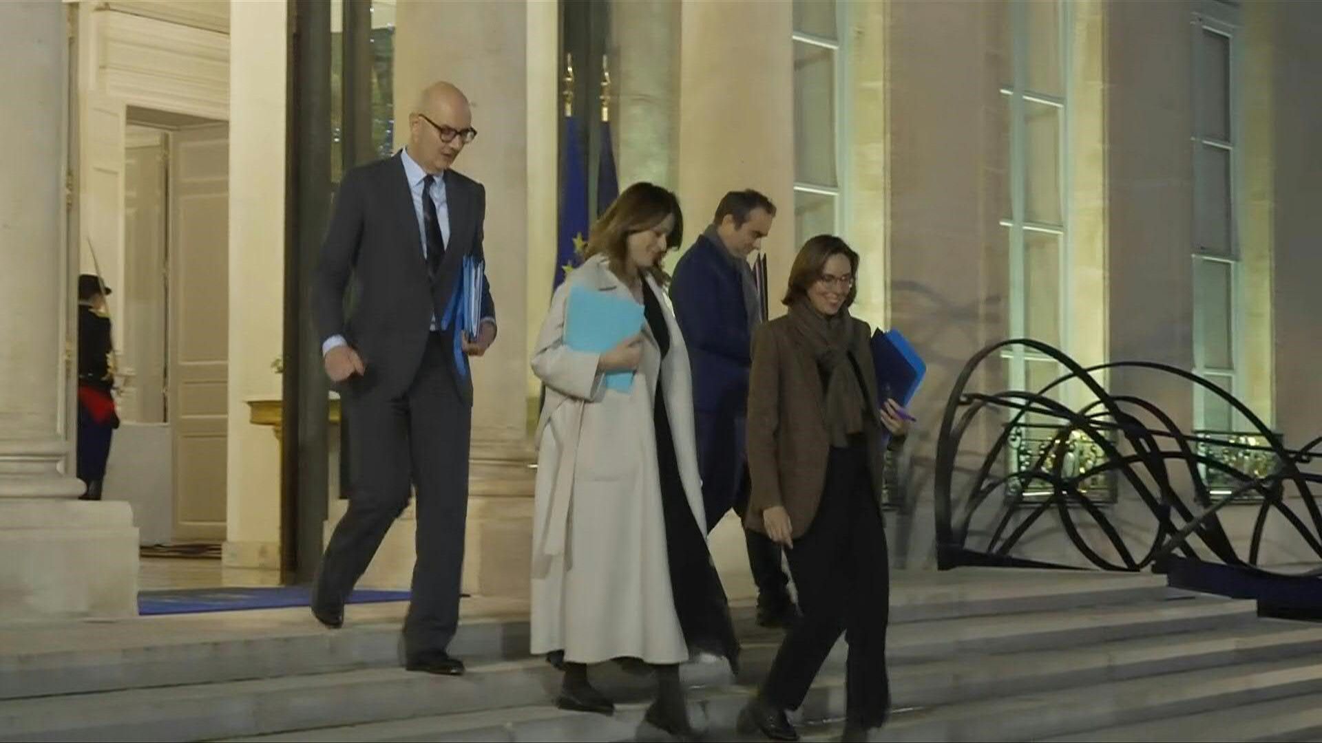 Video: French ministers leave emergency cabinet meeting on special law