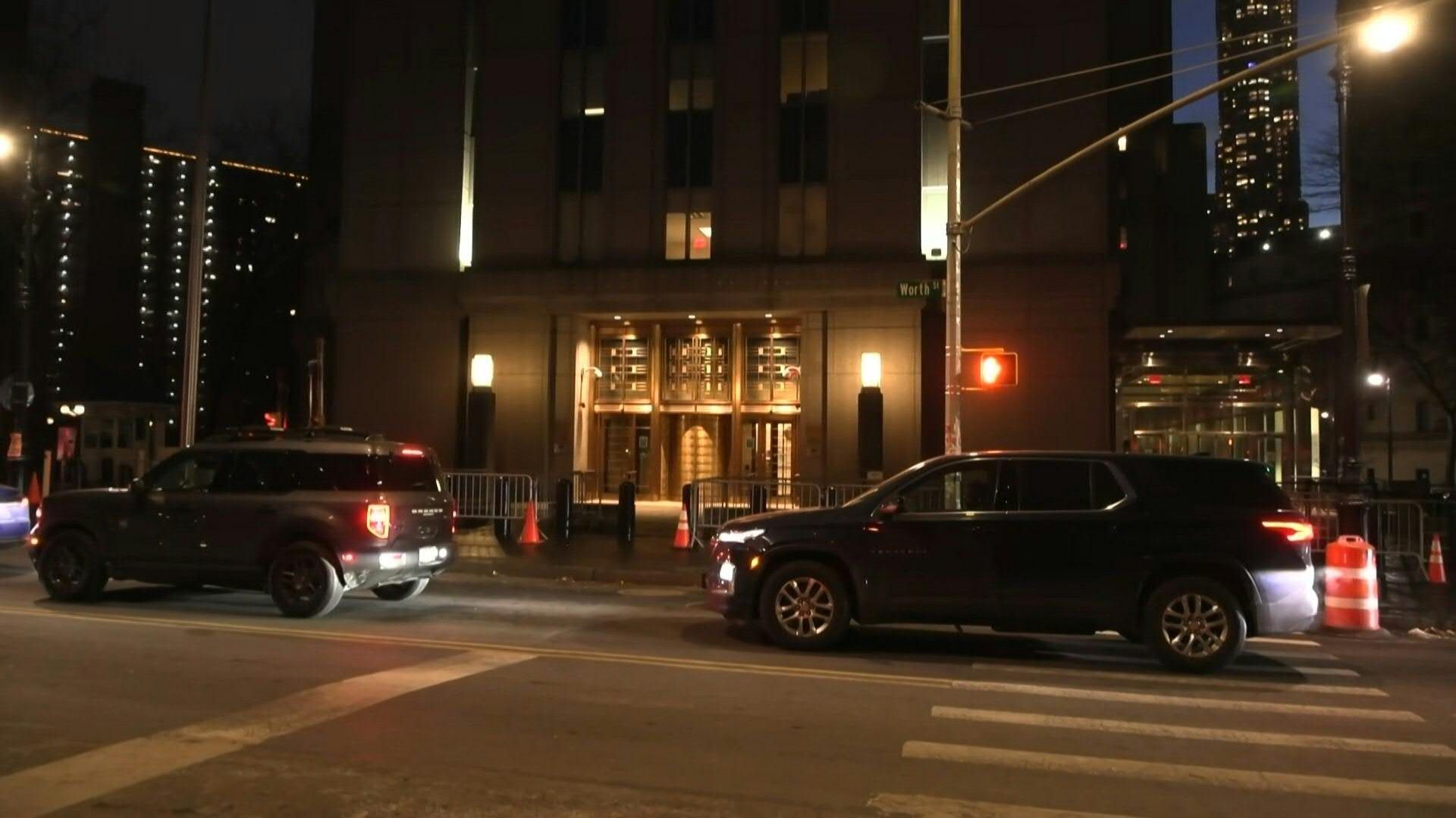 Video: Scene outside New York court where Maduro is due to appear before judge
