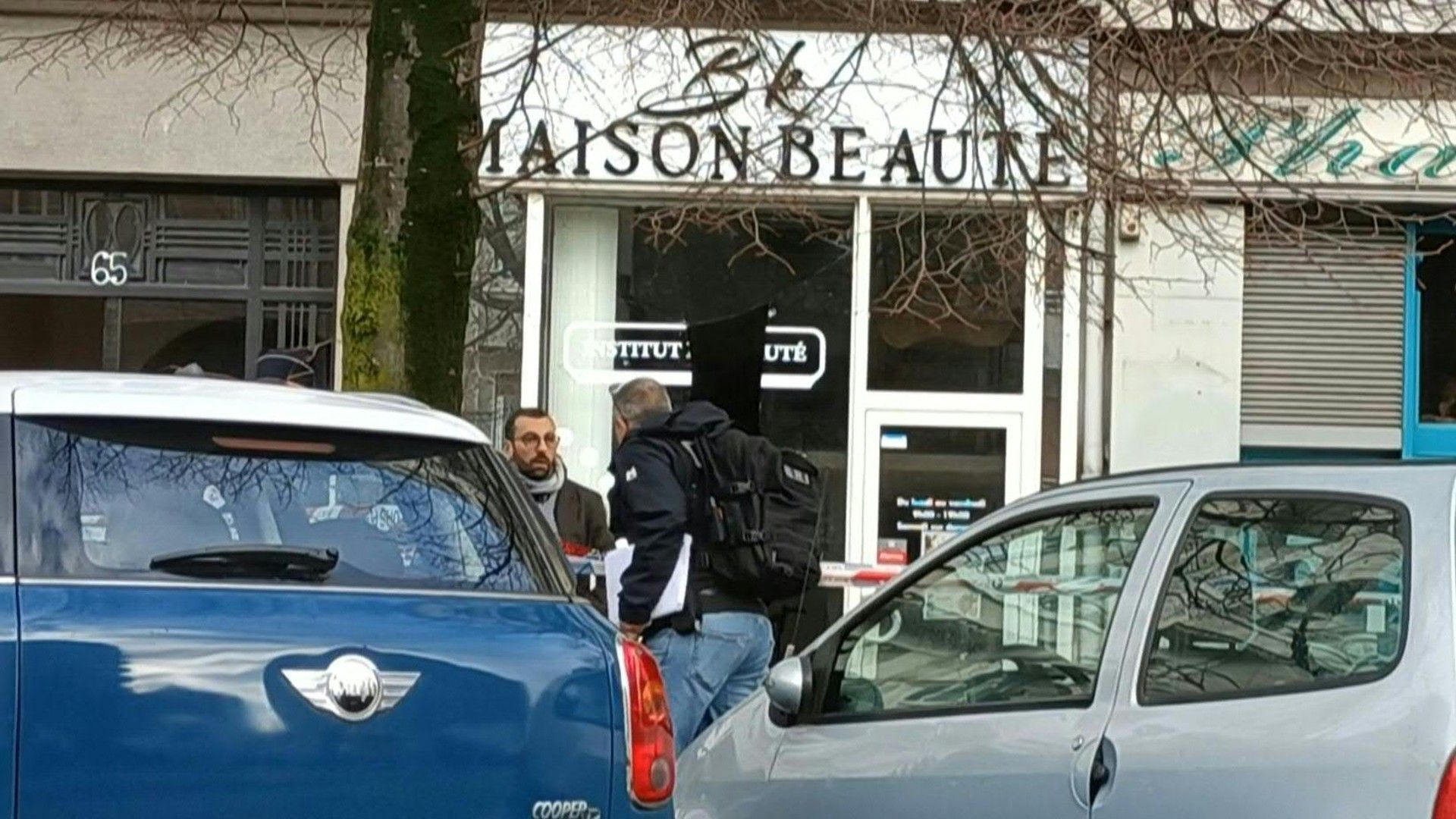 Video: Six slightly injured by grenade thrown into Grenoble beauty salon