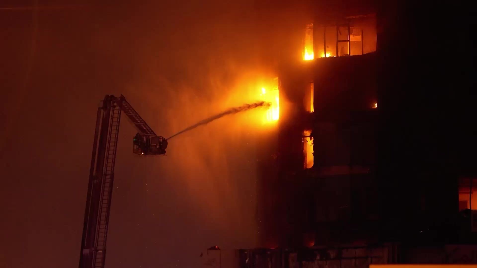 Video: Residential building in Bahrain on fire after Iranian drone attack