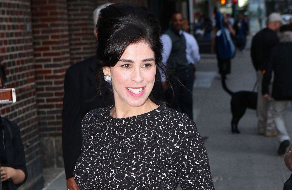 Sarah Silverman verriet, dass sie befürchtet, dass Pamela Anderson sie „nicht mag“.