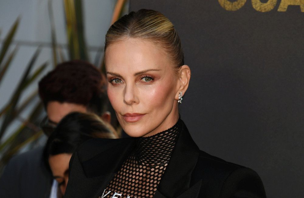 Charlize Theron unimpressed by Raya dating app