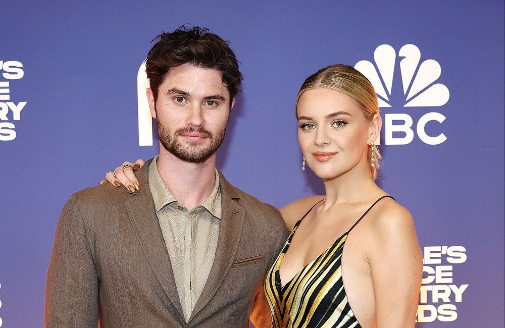 Kelsea Ballerini and Chase Stokes have broken up