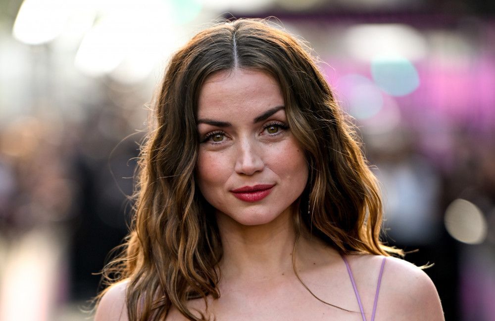 Ana de Armas considers Tom Cruise to be a 'dear friend and mentor' to her