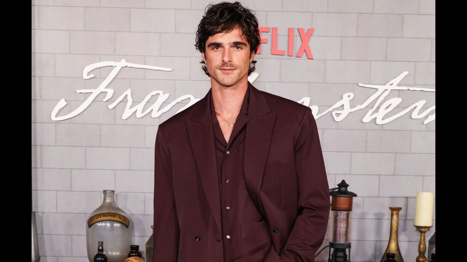 Jacob Elordi: Seine Mutter warnte ihn, ’niemals‘ mit Guillermo del Toro zu arbeiten