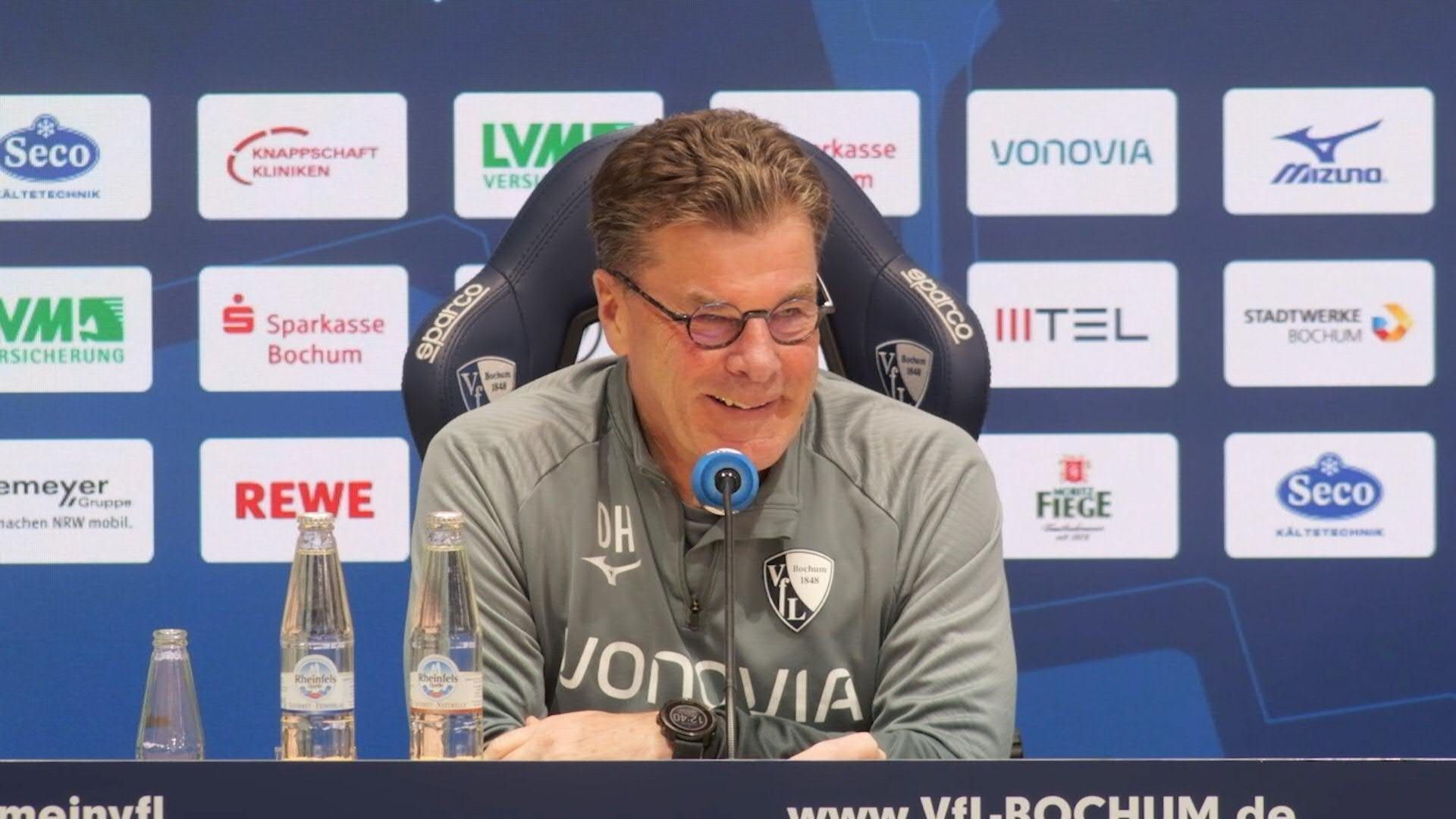 Hecking sorgt für PK-Lacher: Rinderfilet mit Kartoffeln statt Gegneranalyse vorm TV