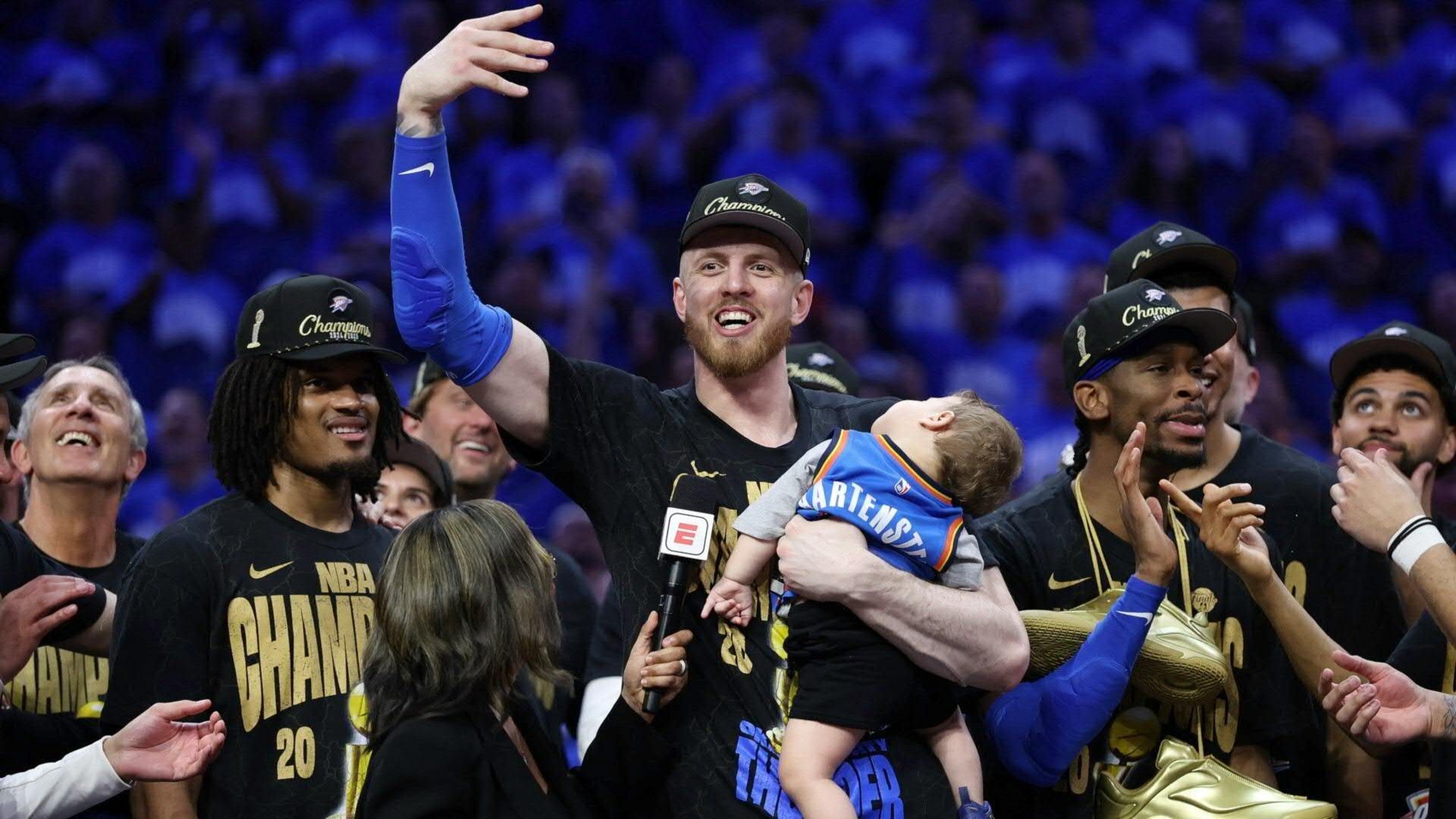 14 Jahre nach Nowitzki: Hartenstein gewinnt NBA-Titel