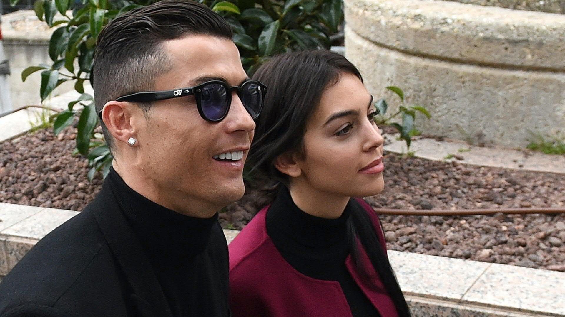 „Ja, ich will“: Ronaldo verlobt sich mit Partnerin Georgina
