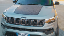 Driving the Jeep® Renegade and Compass e-Hybrid