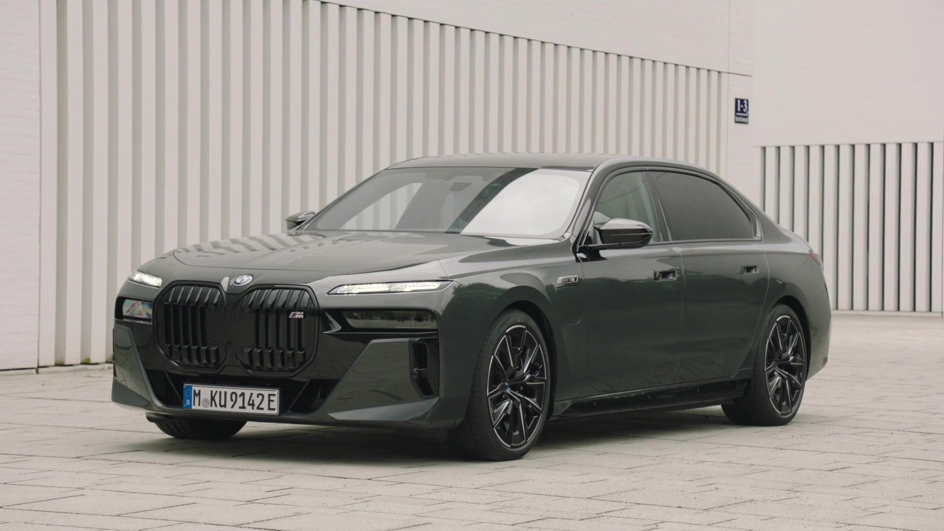 Premiere in der BMW 7er Reihe Das erste PerformanceAutomobil der BMW