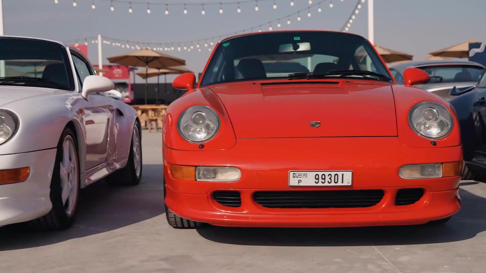 Mehr als 15.000 Fans besuchen „Icons of Porsche“ in Dubai