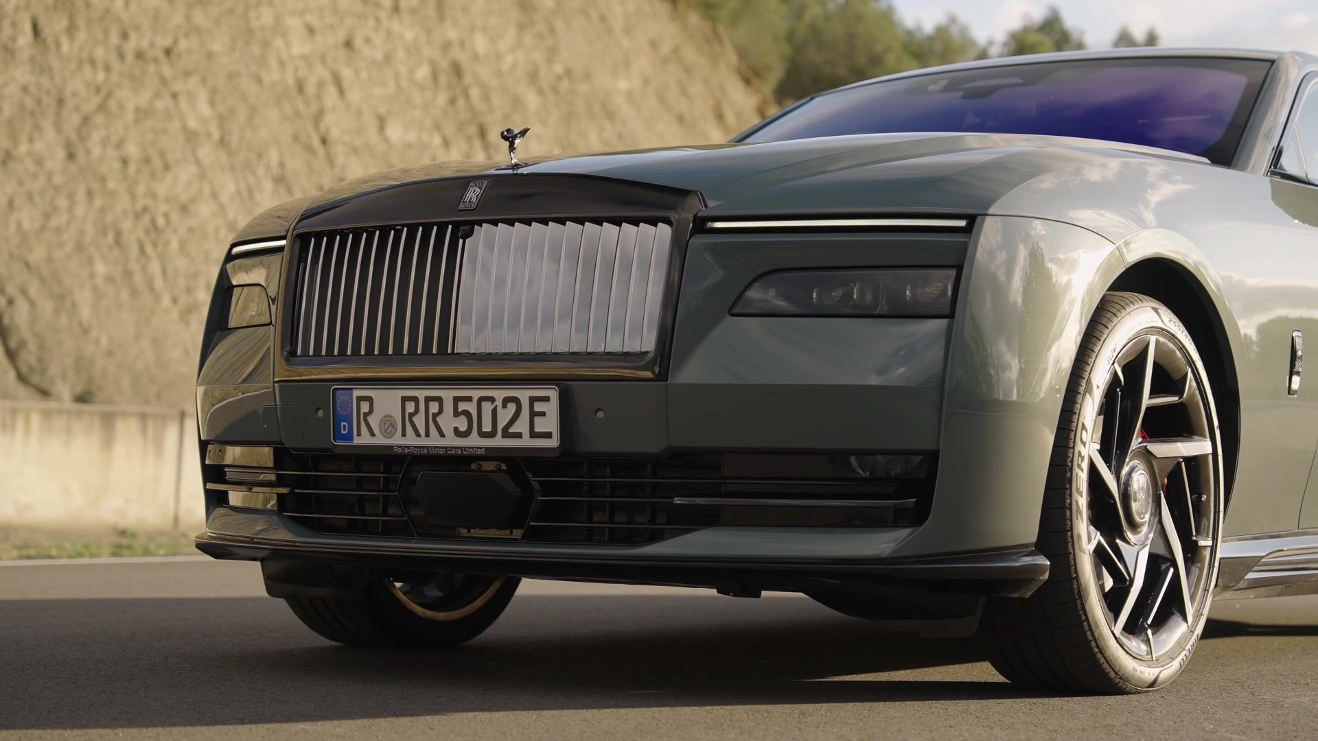 Rolls-Royce Black Badge Spectre Design Preview - Finished in Monteverde