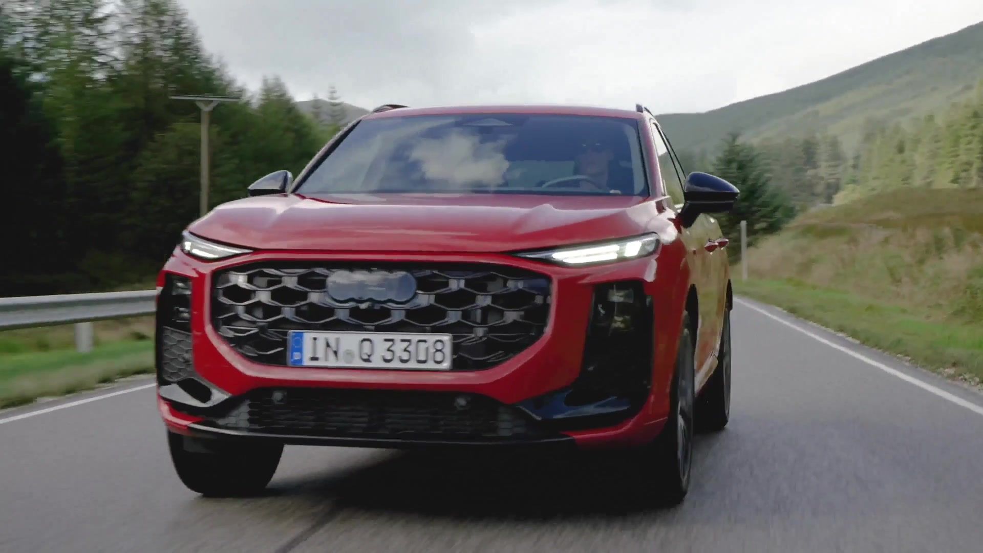 Character meets backdrop - the new Audi Q3 in Scotland